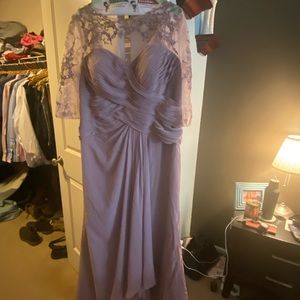 Beautiful Mother of the Bride/Groom Gown